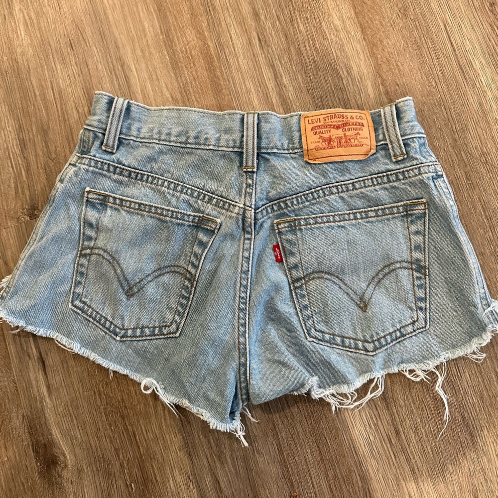 Vintage Levi relaxed shorts 550 size 4